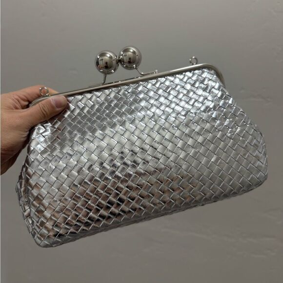 Stunning Silver Woven Leather Handmade Large Ball Kisslock Purse/Multi Use Bag - Picture 9 of 12
